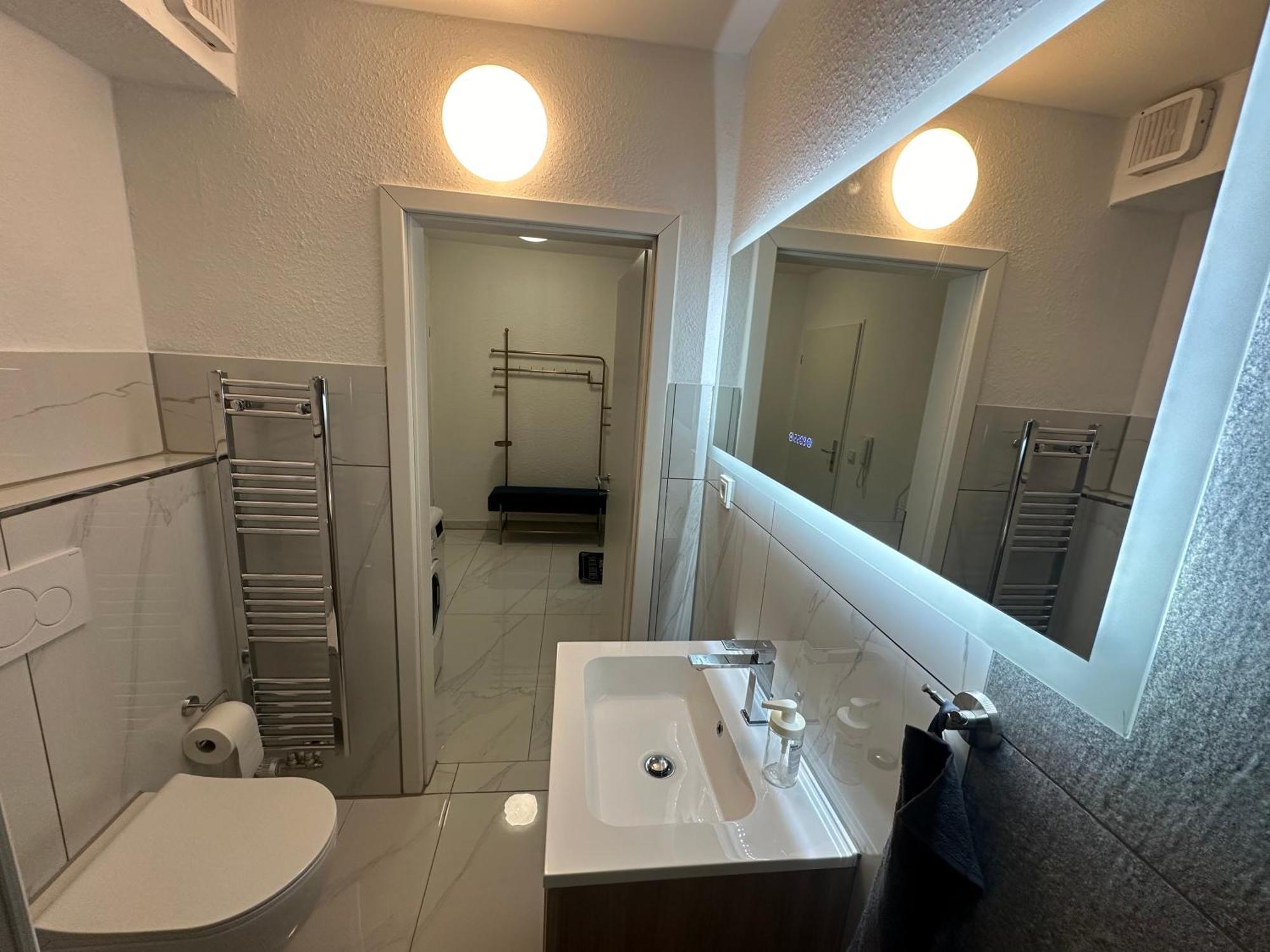 Messe - Fair & Airport Suites By Henkel Düsseldorf Eksteriør billede